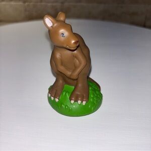 2012 Fisher Price Little People Zoo Talker Kangaroo - clean - tested and works